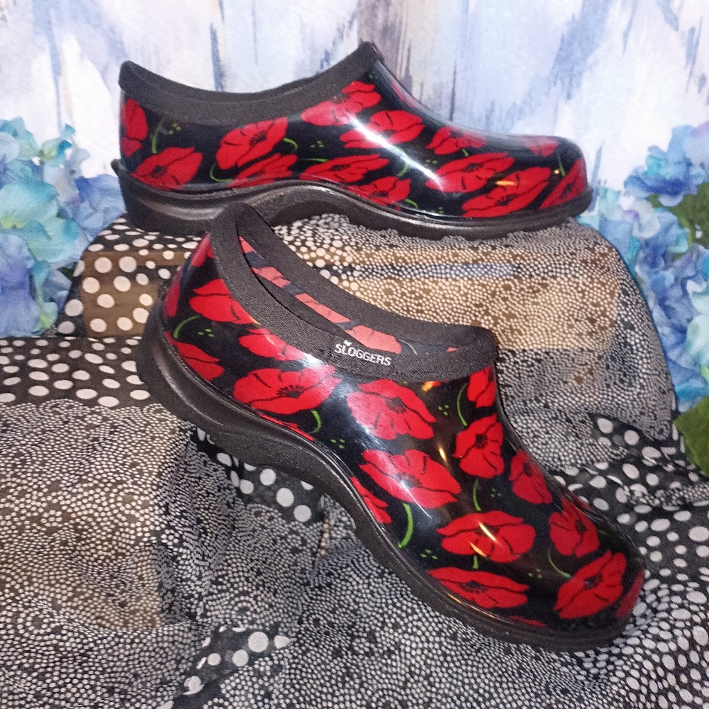 **NWOT**Sloggers (Rain & Garden) Waterproof Red Floral Boots 🌹